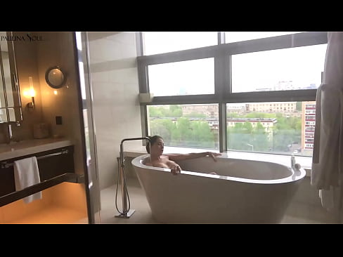 ❤️ Milžiniškas kūdikis aistringai masturbuoja savo putę vonios kambaryje ❤️ Porno video prie lt.novoporn-com.ru ️❤